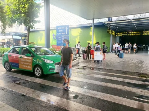 Chấm dứt hợp đồng hãng xe để xảy ra chặt chém, làm giá ở sân bay Tân Sơn Nhất