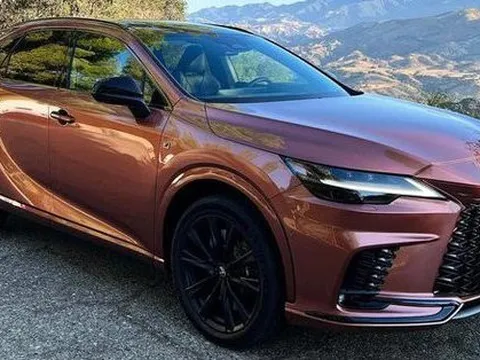 Lexus RX 2023 giá dự kiến từ 4,1 tỷ đồng tại VN: 4 phiên bản, ra mắt đầu năm sau, đấu GLE và X5