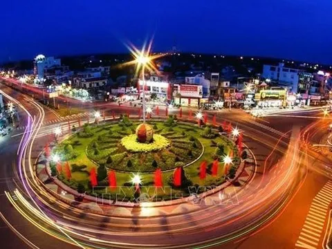 Bình Phước: Từ vị trí 'dự trữ' vươn lên thành 'động lực' phát triển của toàn vùng