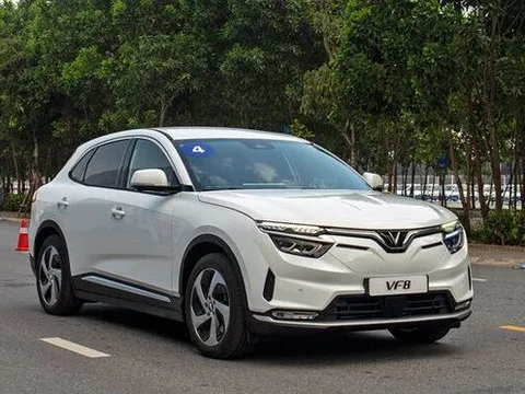 VinFast công bố chính sách mới: Giá mua đứt VF8, VF9 lần lượt từ 1,78 tỷ và 1,970 tỷ đồng