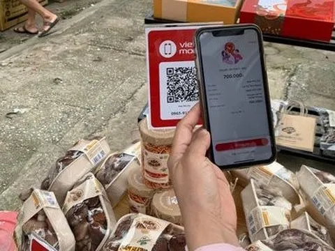 Hà Nội: “Nở rộ” xu hướng thanh toán không dùng tiền mặt