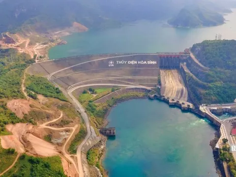 Cho phép thi công trở lại Dự án Nhà máy thủy điện Hòa Bình mở rộng