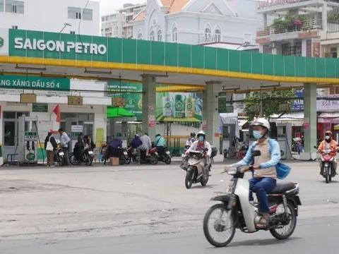 Nhiều tỉnh cam kết đủ xăng dầu