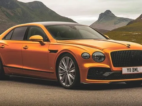 Bentley Flying Spur ra mắt bản mới: Mạnh và nhanh nhất, chưa tiết lộ giá