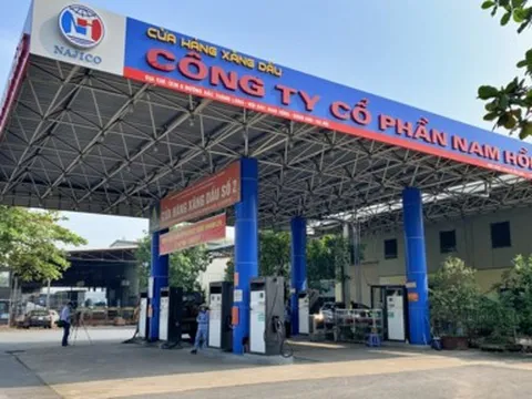 Hàng loạt cây xăng tại 3 tỉnh thông báo dừng bán vì “hết xăng dầu”