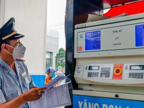 Lộ thêm lỗ hổng trong quản lý thị trường xăng dầu