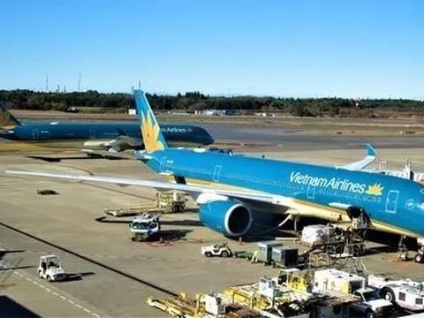 Cổ phiếu Vietnam Airlines bị lưu ý khả năng hủy niêm yết