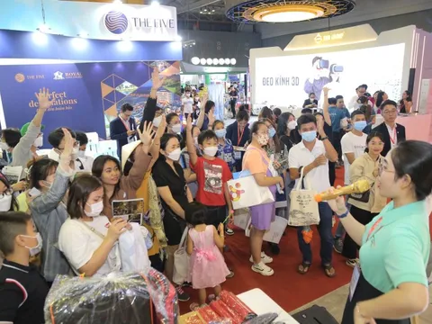 Chen nhau đi hội chợ du lịch quốc tế săn tour ưu đãi “khủng”