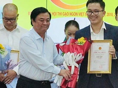 Gạo thơm ST24 đạt chứng nhận 5 sao