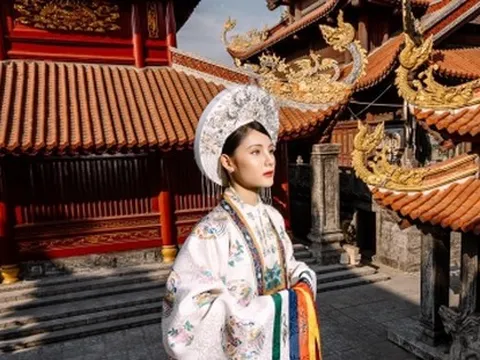 Vẻ nguy nga của ngôi chùa có tòa tháp độc nhất Việt Nam với 2 kỷ lục thế giới