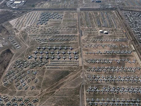 Tham quan bãi đỗ của gần 4.000 chiếc máy bay "nghỉ hưu"