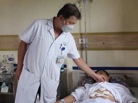 Ăn nhiều đồ chiên, rán và uống trà sữa, nhiều người trẻ bị sỏi mật