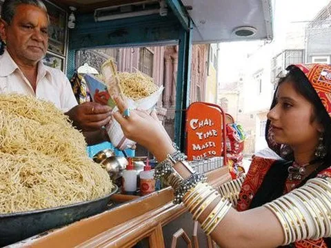 Món ăn vặt trở thành thương hiệu ẩm thực của Ấn Độ và lan tỏa khắp thế giới