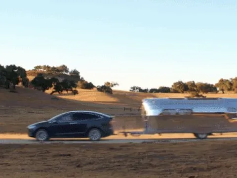 Bên trong nhà di động thuần điện đầu tiên thế giới: Như khách sạn 5 sao, giá từ hơn 7 tỉ