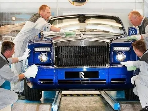 Quy tắc ở nơi làm việc của Rolls-Royce: Đảm bảo đến cả nhân viên cũng phải sang trọng, đọc đủ 8 điều ai cũng choáng