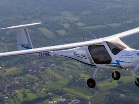 Máy bay điện giá 175.500 USD mở đường cho một thị trường 40 tỷ USD