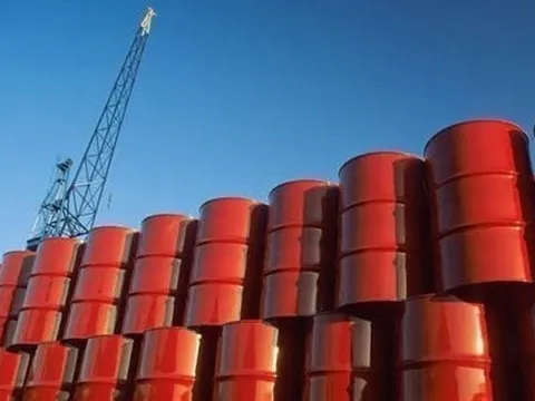 Bủa vây giữa rủi ro suy thoái, cuộc khủng hoảng năng lượng vẫn là điểm tựa cho giá dầu thô