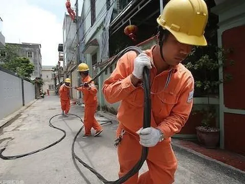 EVN lỗ gần 16.600 tỷ đồng nửa đầu năm 2022