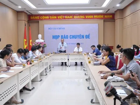 Cách nào kiểm soát công ty bảo hiểm không lách luật đầu tư bất động sản?