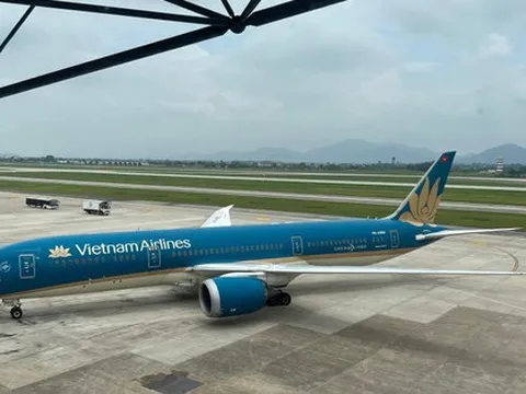 Thực hư mua vé phổ thông được bay hạng thương gia