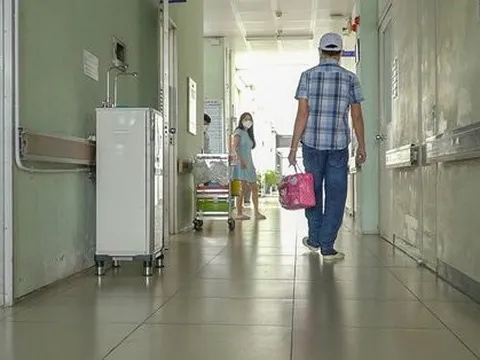 Ngày về của người đàn ông nhận quả tim từ cô gái trẻ