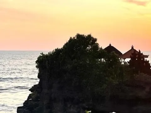 Giá nhiên liệu tăng buộc ngành du lịch Indonesia chuyển hướng