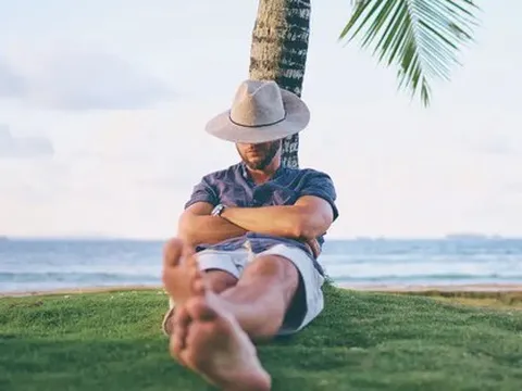 Triệu phú tự thân nhấn mạnh 2 điều giới trẻ cần làm nếu muốn nghỉ hưu sớm