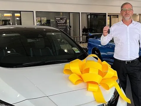 Đại lý Nissan nổi như cồn khi đăng bài đổi xe xăng cũ lấy xe điện mới dù xe cũ đắt gấp 10 lần