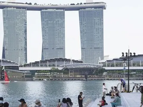 Nhiều người đổ tới Singapore xem giải đua F1, giá phòng tăng vọt lên 2.000 USD/đêm