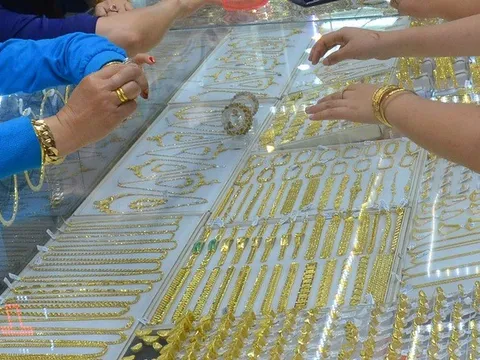 Giá vàng hôm nay 19-9: Giá vàng SJC lại đi ngược đường với thế giới