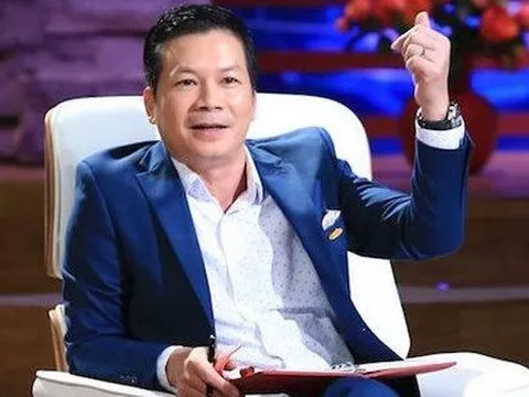 Ông Hoàng Nam Tiến khuyên người trẻ hãy cố kiếm thật nhiều, Shark Hưng: "Đừng chăm chăm nghĩ đến tiền”