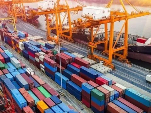 Xuất khẩu giảm mạnh, Việt Nam nhập siêu nửa đầu tháng 9