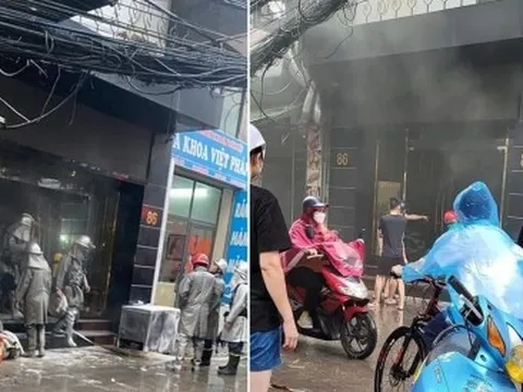 Cháy quán karaoke trên phố Triều Khúc, Hà Nội