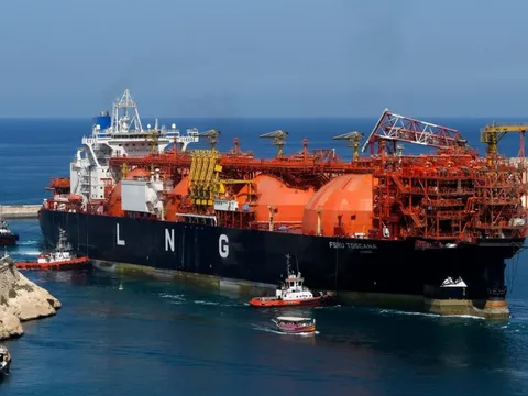 Châu Âu trông chờ vào các trạm khí đốt nổi để vượt qua mùa Đông