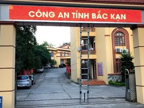 Một cựu trưởng phòng cảnh sát bị khai trừ khỏi Đảng