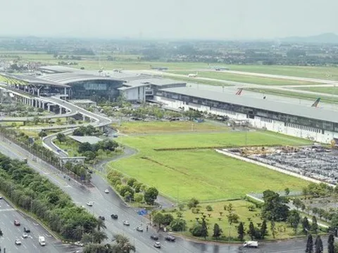 "Đầu tư sân bay Nội Bài tầm cỡ, thể hiện vị thế đất nước"