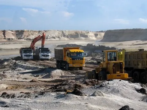 Mỏ sắt Thạch Khê - Hà Tĩnh: Nhiều chuyên gia hàng đầu đề xuất dừng khai thác