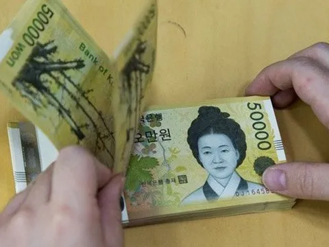 Đồng won của Hàn Quốc thủng đáy 13 năm, thị trường tài chính toàn cầu rung lắc