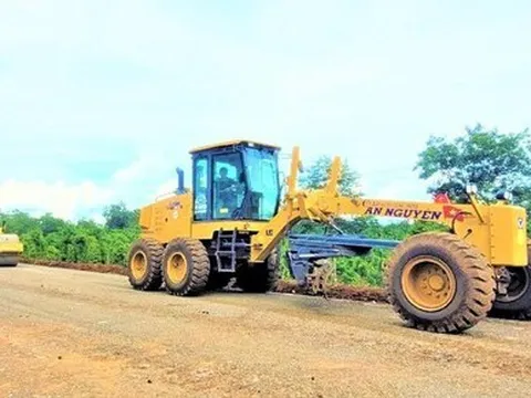 Nhà thầu đường Hồ Chí Minh tạm ứng hàng chục tỷ đồng rồi... ngồi im