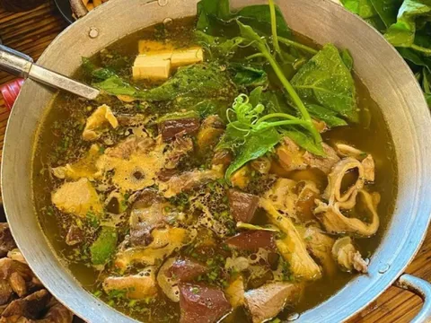 Thắng cố - đặc sản Hà Giang có nguyên liệu đặc biệt, ai can đảm mới dám thử