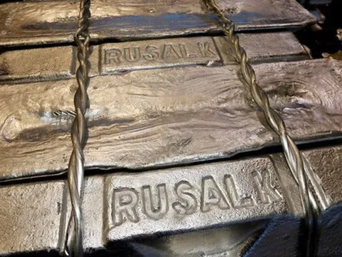 Biến động trong nguồn cung của Nga đang đè nặng lên thị trường nhôm thế giới