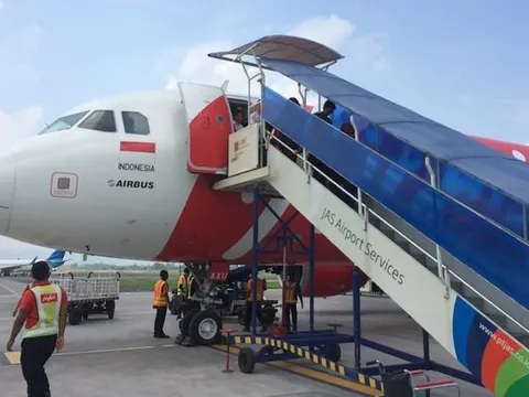 Doanh thu một quý đạt 7.500 tỷ, một tập đoàn hàng không vẫn lỗ ròng hơn 5.600 tỷ đồng