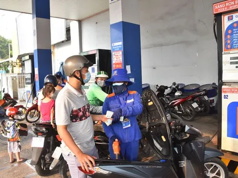 VCCI đề xuất giảm toàn bộ thuế tiêu thụ đặc biệt với xăng