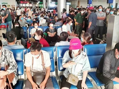 'Nếu cho tư nhân quản lý nhà ga hàng không, sẽ tạo cạnh tranh chất lượng phục vụ'