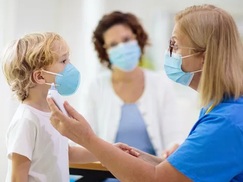 Mỹ: Hướng dẫn đầu tiên về COVID-19 kéo dài ở trẻ, nhiều điều rất dễ phụ huynh tự làm được