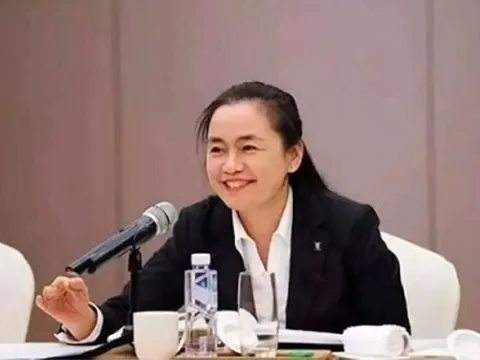 Nữ tỷ phú Trung Quốc chia 3,8 tỷ USD cổ phiếu cho chồng