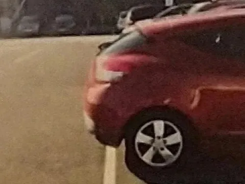 Đè vạch 7cm... từ trên cao, chủ xe bị phạt tiền triệu