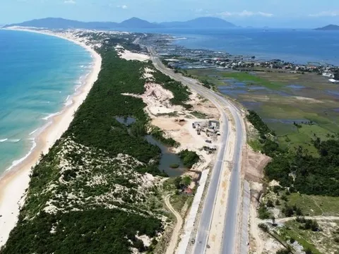 Đề xuất thêm khu đô thị sân bay ở Vân Phong