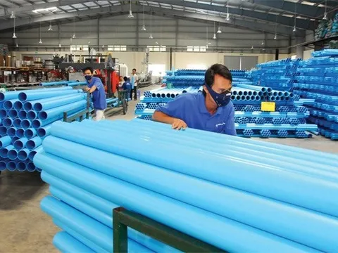 Giá cổ phiếu sụt giảm sâu, Nhựa Đông Á thay đổi phương án tăng vốn