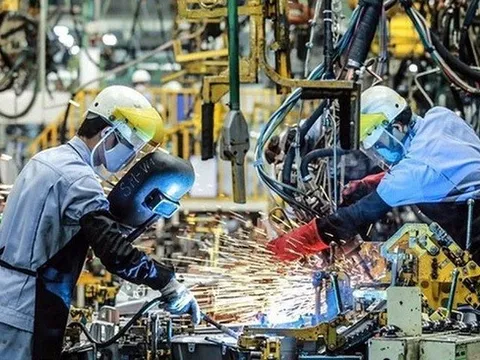 HSBC nâng dự báo tăng trưởng GDP của Việt Nam năm 2022 lên 6,9%